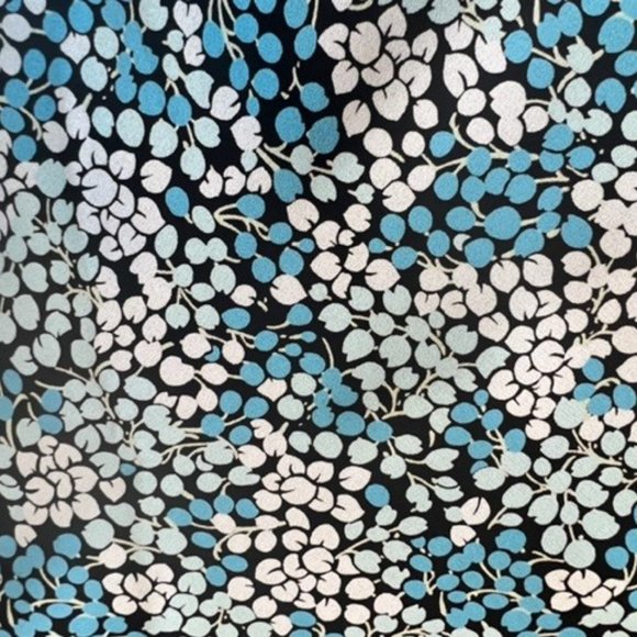 Colorful blue and cream colored Ann Taylor mid length skirt - Size 8 - Picture 10 of 13